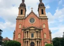 Hospitalidade em Igreja Centenária