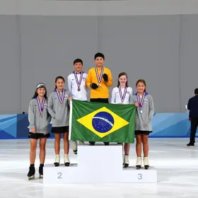 Estudantes da IENH