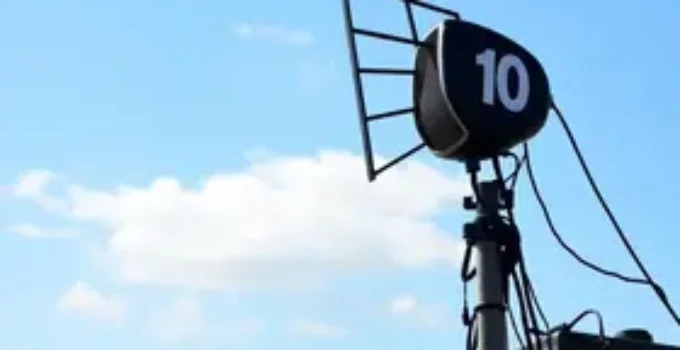 Antena 10 FM