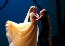 Espetáculo Rapunzel Teatro Municipal Dona Zenaide